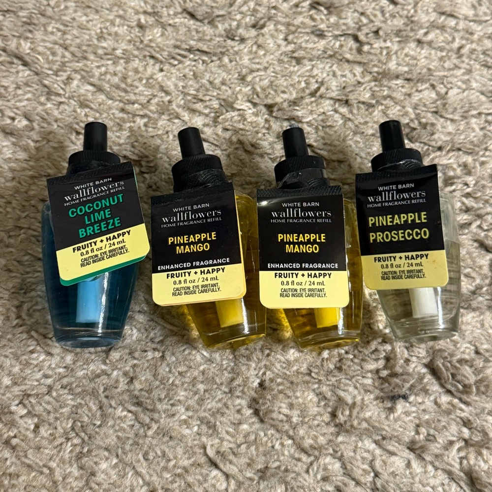 Bath & Body Works Pineapple Mango & Coconut Tropical Wallflower Set of 4